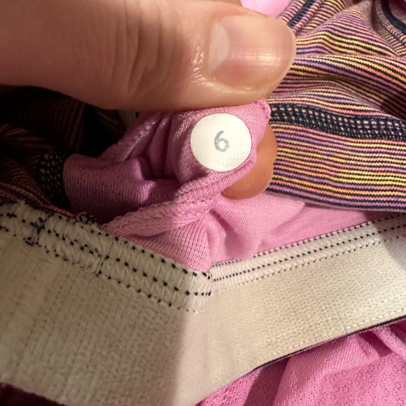 Lululemon Tuck Me In Tank - Picture 5 of 6